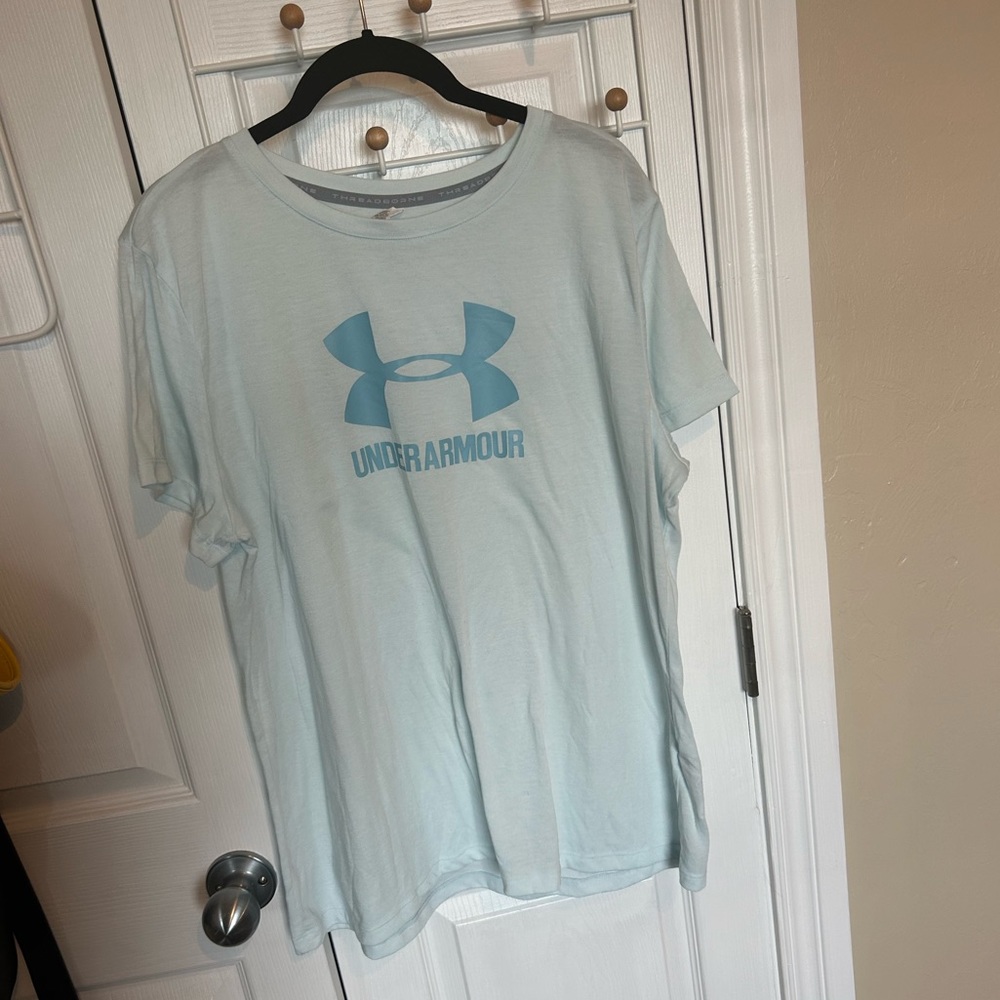 Under Armour women’s workout t shirt